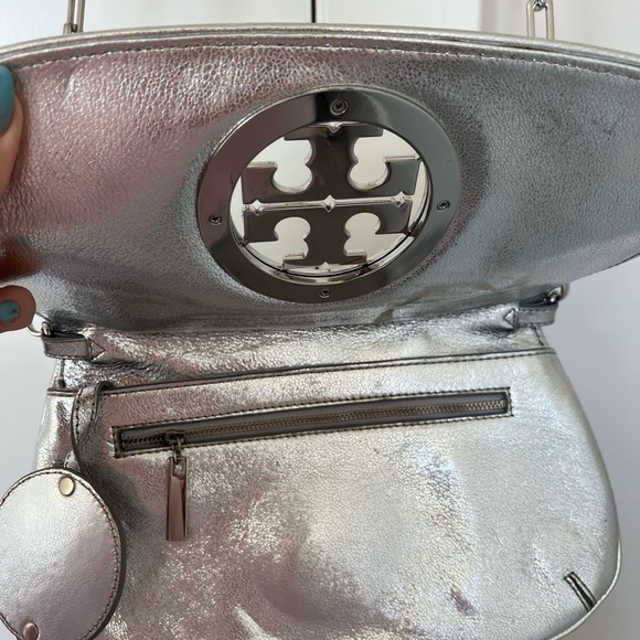 Tory Burch Reva Silver Saffiano Leather Flap Clutch/Shoulder Bag - Picture 6 of 7